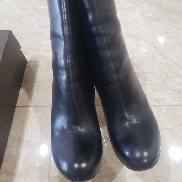 Gucci Leather Ankle Boots - Picture 4 of 16